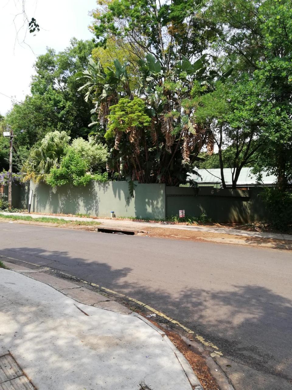 Green On Minni Guest House Pretoria-Noord Exterior foto