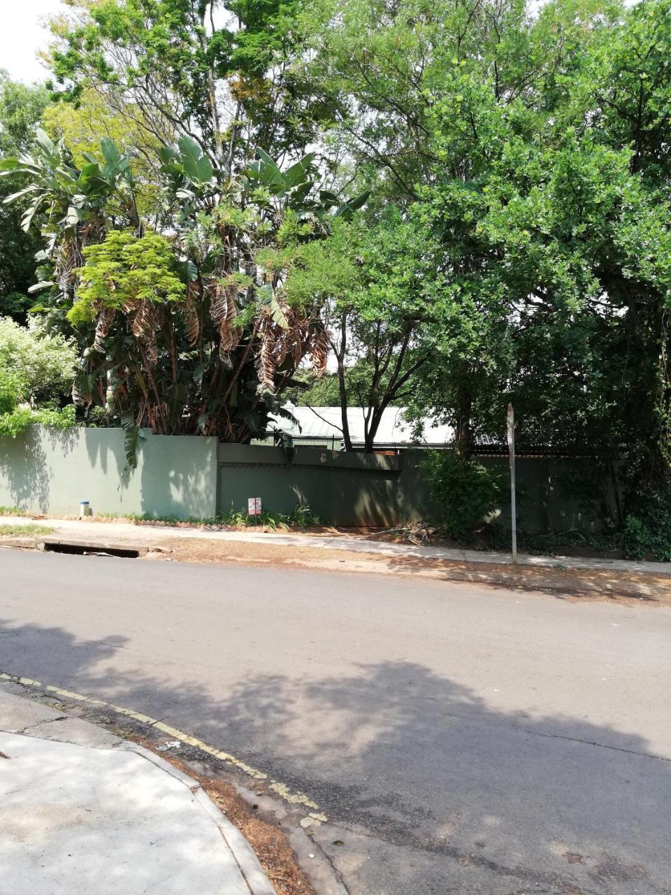 Green On Minni Guest House Pretoria-Noord Exterior foto